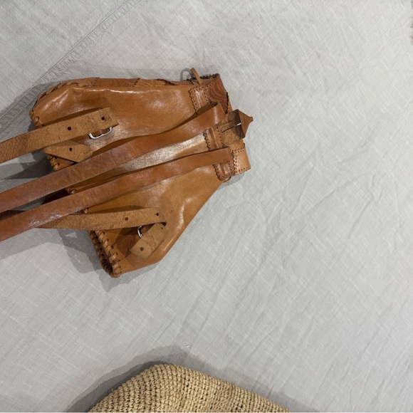 Handcrafted Tan Leather Backpack - Picture 4 of 5